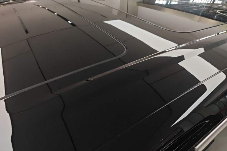 Used Denza D9 2024 DM-i 1050 Luxury Model
