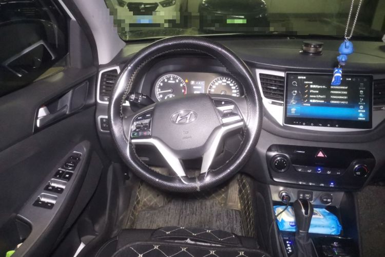 Used Hyundai Tucson 2015 2.0L Automatic Two-Wheel Drive Smart Version