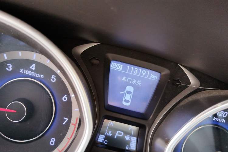 Used Hyundai Elantra (5th Generation / Langdong) 2012 1.6L Automatic Leading Model