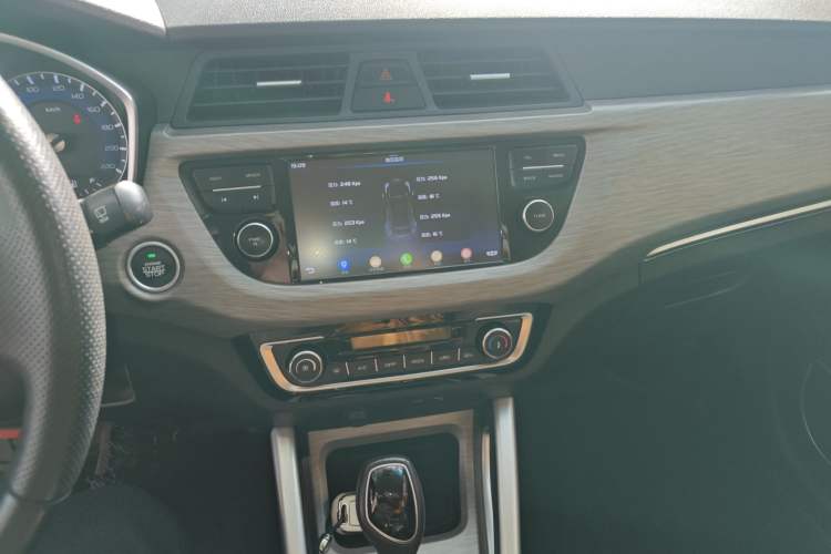 Used Geely Auto Vision X3 2017 1.5L Automatic Elite Model
