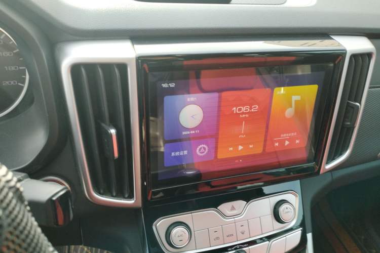 Used Great Wall Poer 2021 2.0T Commercial Version Manual Diesel Two-Wheel Drive Elite Long-Box GW4D20M Audio And AC Panel