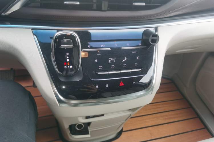 Used Buick GL8 2023 Land Executive Class 652T Luxury Model Gear Lever