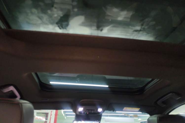 Used Cadillac CT5 2025 28T Track Performance Edition + Peak Track Optional Package
