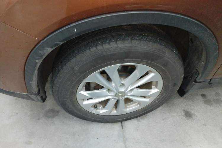 Used Nissan X-Trail 2015 2.0L CVT Comfort MAX Edition 2WD
