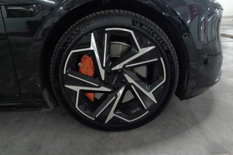 Used Lynk & Co Z10 2025 95 kWh 702 km All-Wheel Drive Intelligent Driving Ultra