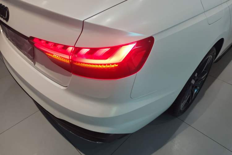 Used Audi A4L 2020 40 TFSI Luxury Dynamic Model Right Rear Taillight