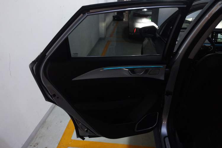 Used Geometry C 2020 Selected Range Edition 550 KM C++ Pro