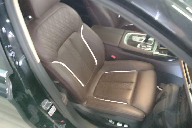 Used BMW 7 Series 2019 Updated 730Li Luxury Package Right Front Seat