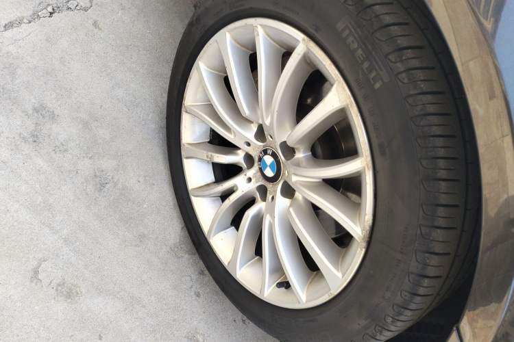 Used BMW 5 Series 2014 525Li Luxury Design Package
