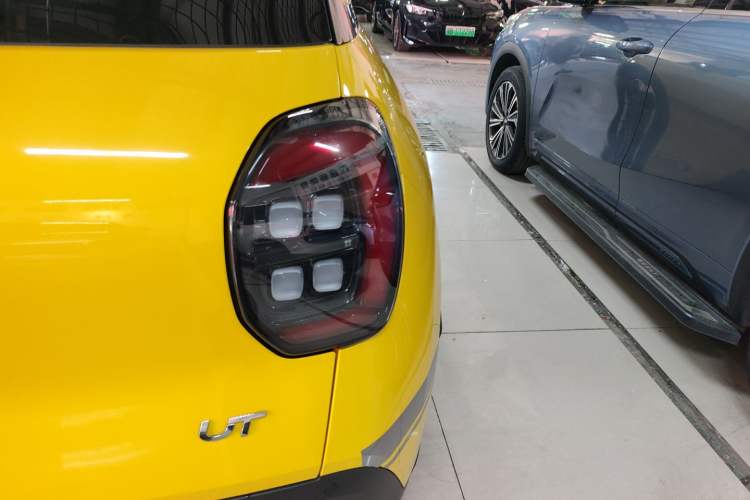 Used AION UT 2025 420 Prestige Edition Exterior 3