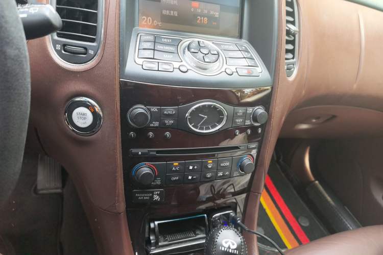 Used Infiniti EX 2011 EX25 Luxury Edition Audio And AC Panel