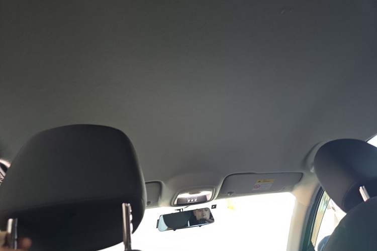 Used Chevrolet Trax 2019 Redline 335T CVT Trendy Version China VI Standard Headliner