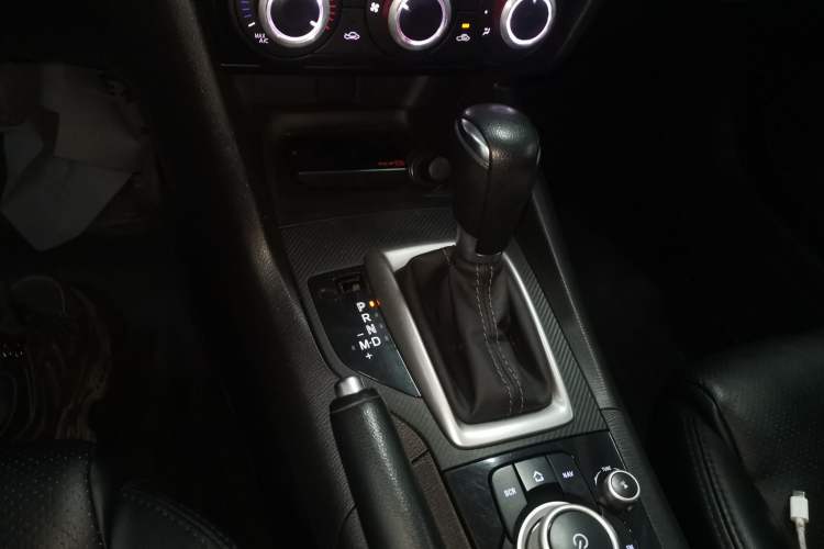 Used Mazda Mazda 3 Axela 2017 Sedan 1.5L Automatic Comfort Model Emission Standard China V
