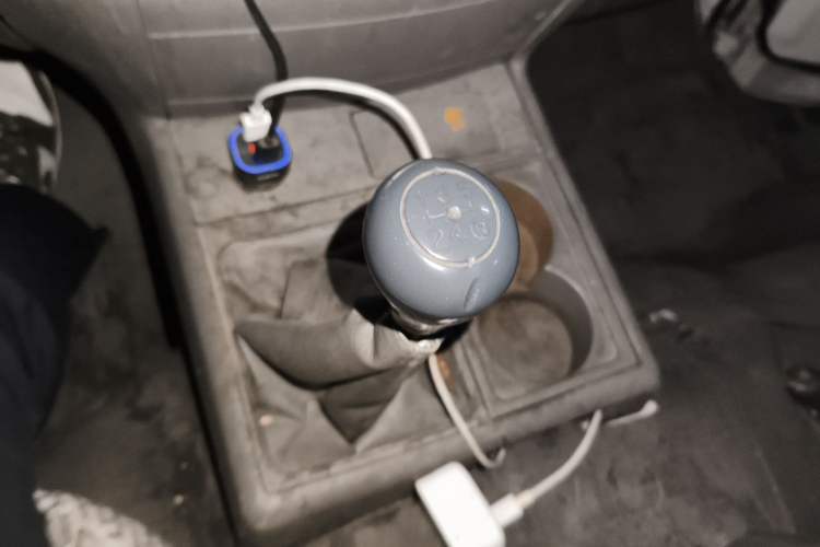Used Jinbei Hiace 2014 2.0L 5th Generation Kuaiyunwang Business Version 4G20B Gear Lever