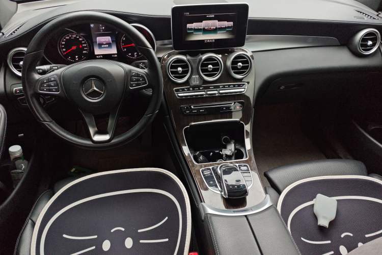 Used Mercedes-Benz GLC 2017 GLC 260 4MATIC Luxury Model
