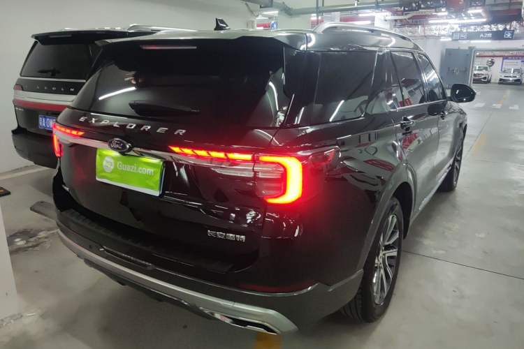 Used Ford Explorer 2023 EcoBoost 285 Rear-Drive Stylish Edition 6 Seats Right Rear Taillight