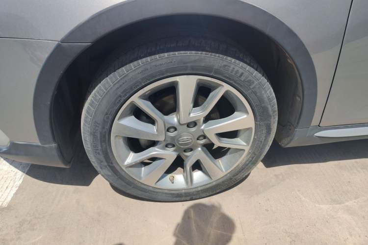 Used Geely Auto Vision S1 2018 1.5L CVT Fongchi Model Left Front Wheel Hub