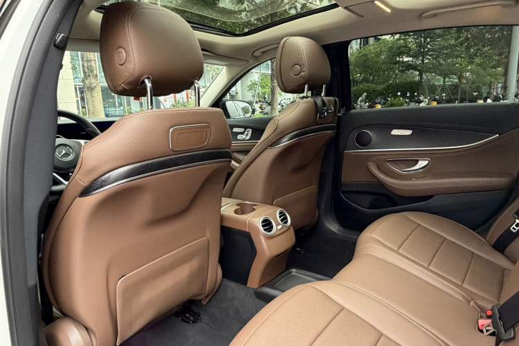 Used Mercedes-Benz E-Class 2018 E 300 L Sporty and Stylish Model Left Rear Seat