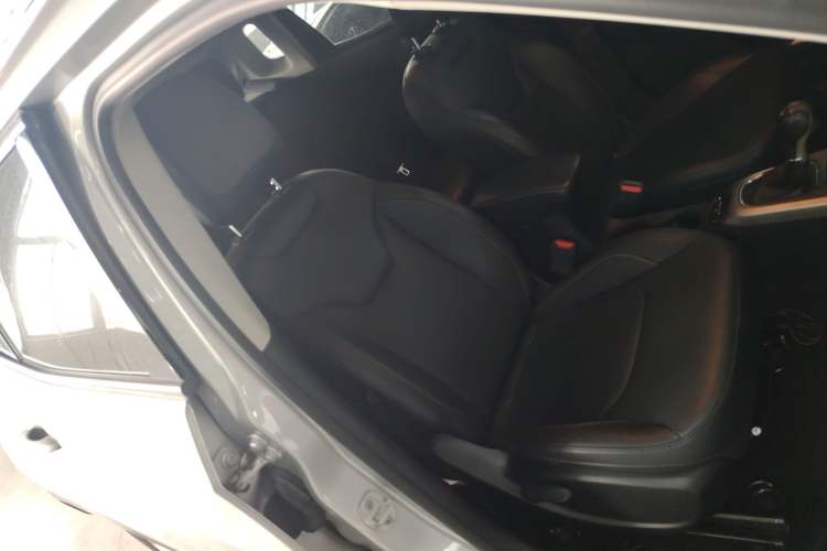 Used Jeep Compass 2017 200T Automatic Family Edition
