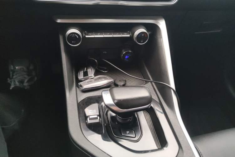 Used Geely Auto Coolray 2021 1.4T DCT Platinum Edition Gear Lever