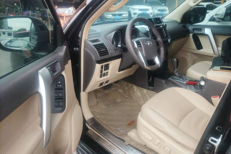 Used Toyota Prado 2014 4.0L 7-Seater Gasoline Middle East Version