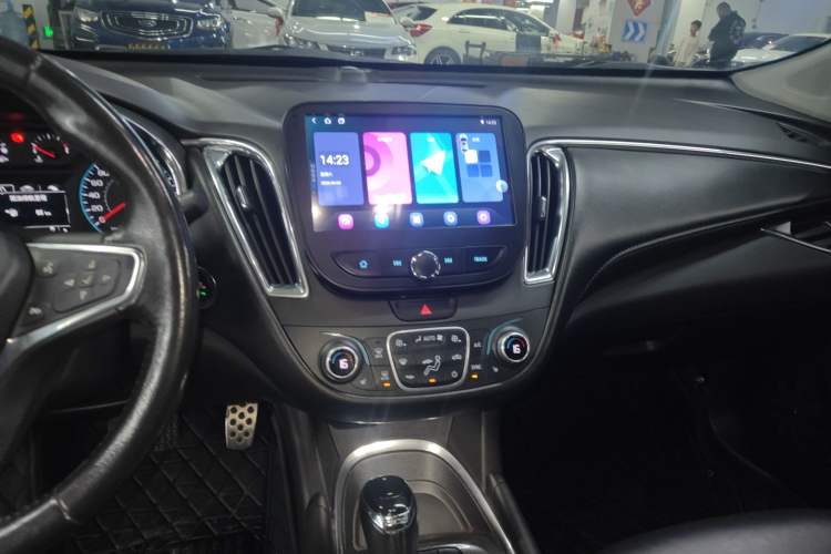 Used Chevrolet Malibu XL 2016 1.5T Dual-Clutch Ruichi Edition Audio And AC Panel