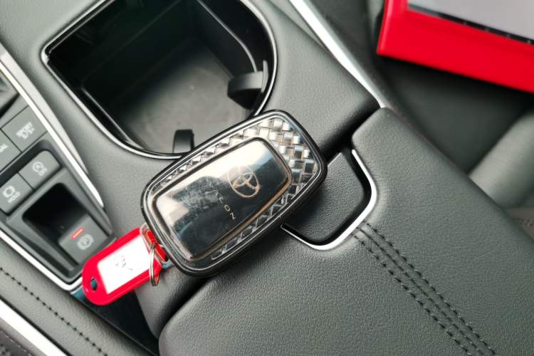 Used Toyota Avalon 2023 2.5L Luxury Edition
