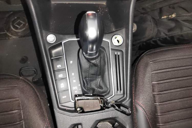 Used Volkswagen Lavida 2023 200TSI DSG Starry Full-Comfort Edition
