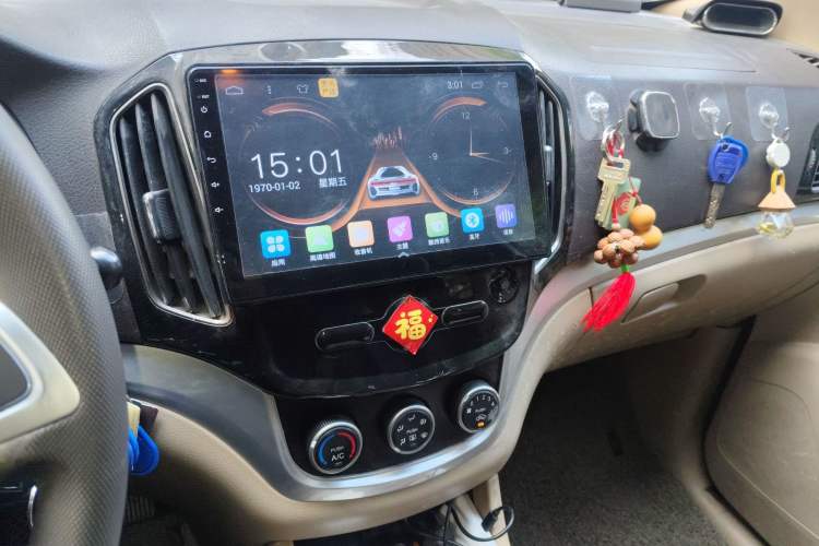 Used Baojun 730 2014 1.5L manual standard trim 7 seats