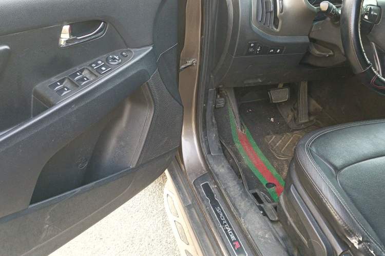 Used Kia Sportage R 2015 2.0L Automatic Two-Wheel Drive GLS Driver Seat