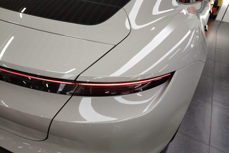 Used Porsche Taycan 2022-Year Updated Taycan
