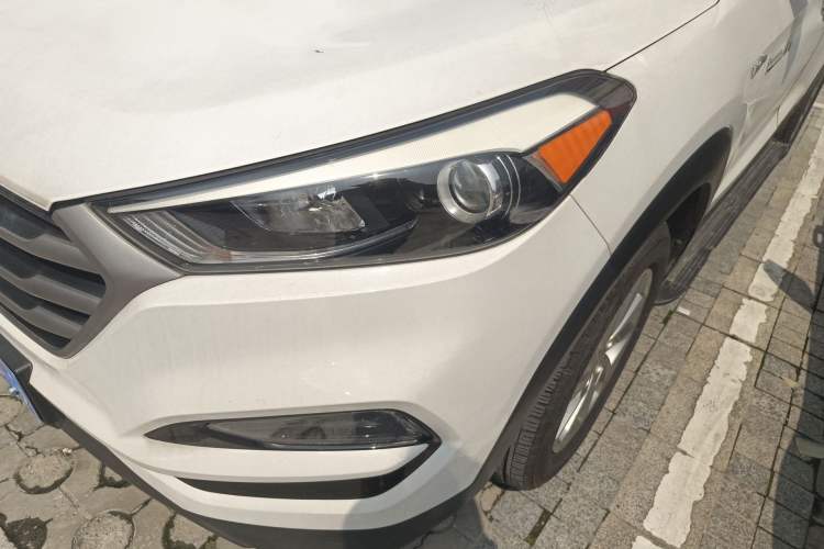 Used Hyundai Tucson 2015 1.6T Dual-Clutch Two-Wheel-Drive Smart Model
