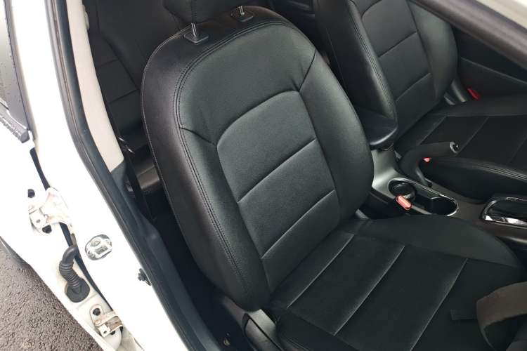 Used Kia K3 2015 1.6L Automatic GL Right Front Seat
