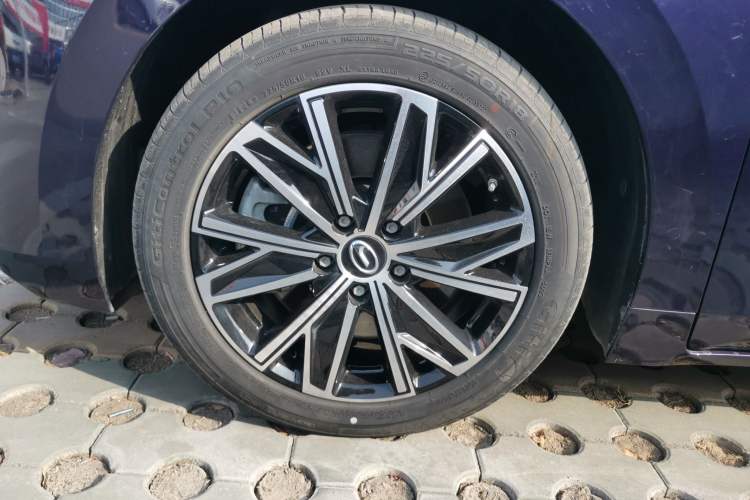 Used GAC Trumpchi E8 New Energy 2024 150km MAX Left Front Wheel Hub
