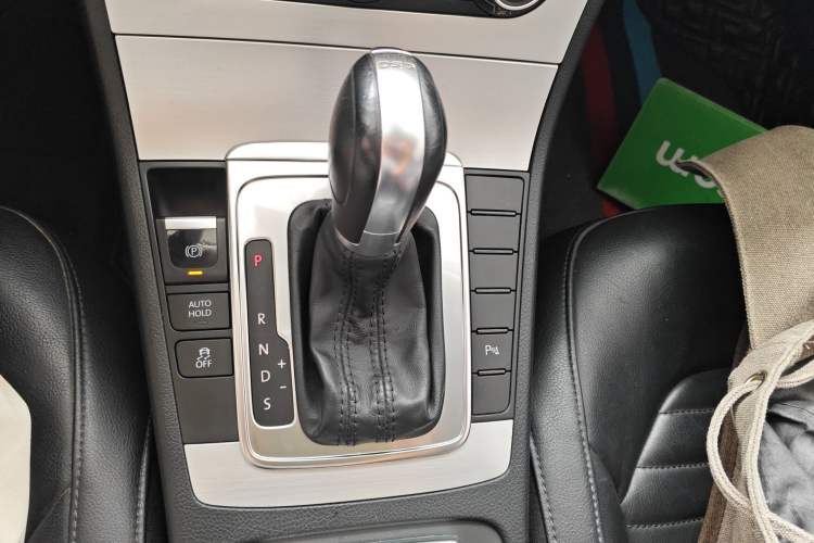 Used Volkswagen Magotan 2016 1.8TSI Smart Comfort Model
