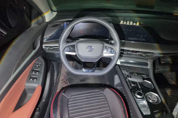 Used CHANGAN Eado 2022 PLUS Blue Whale NE 1.4T GDI DCT Prestige Edition
