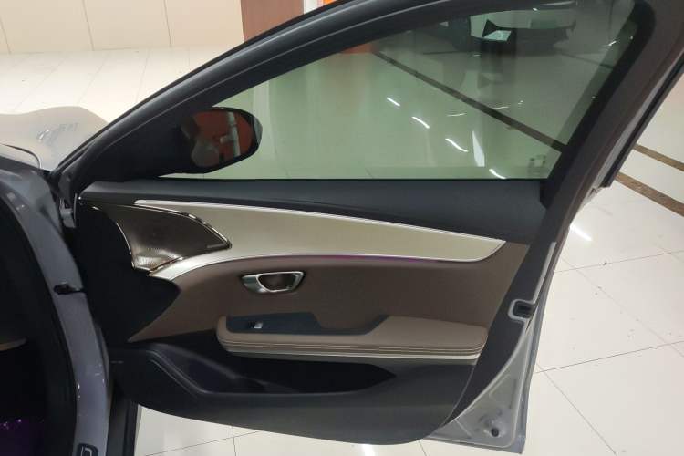 Used BYD Han 2025 DM-i Smart Drive 125KM Prestige Model