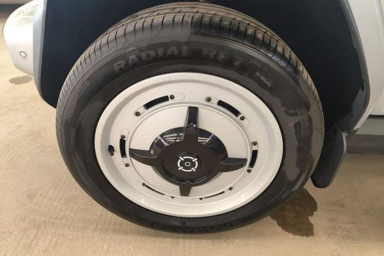 Used iCAR V23 2025 401 Two-Wheel Drive Intelligent Driving Version Left Front Wheel Hub