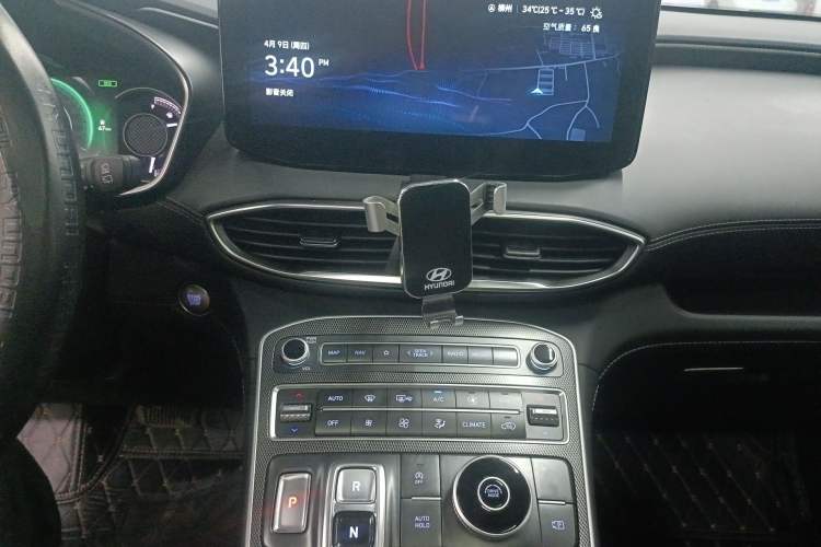 Used Hyundai Santa Fe 2023 Traveler 380T GDi Automatic Two-Wheel Drive GLX Elite Edition Audio And AC Panel