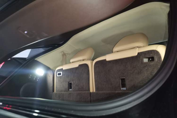 Used Hima AITO M9 2025 Extended-Range Ultra Version 52 kWh 6-Seater Trunk