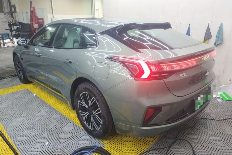 Used Zeekr 001 2025 WE Edition 100 kWh Rear-Wheel Drive