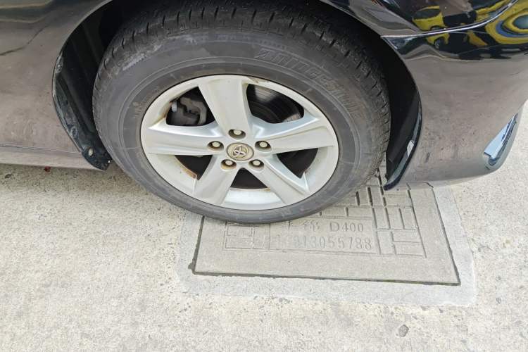 Used Toyota Reiz 2013 2.5S Elite Edition Right Front Wheel Hub