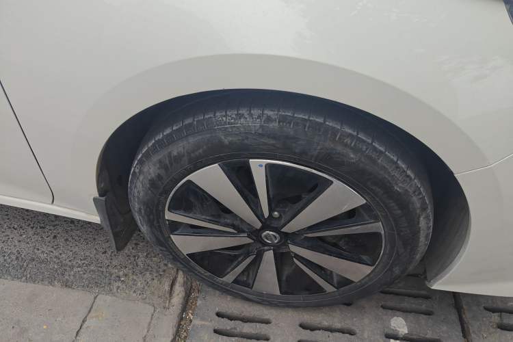 Used Nissan Teana 2021 2.0L XL Comfort Edition Right Front Wheel Hub