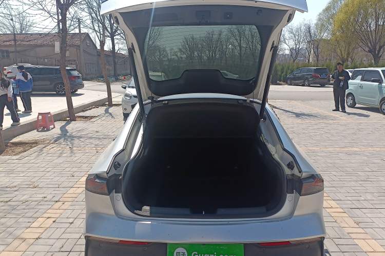 Used CHANGAN UNI-V 2022 1.5T Prestige Version
