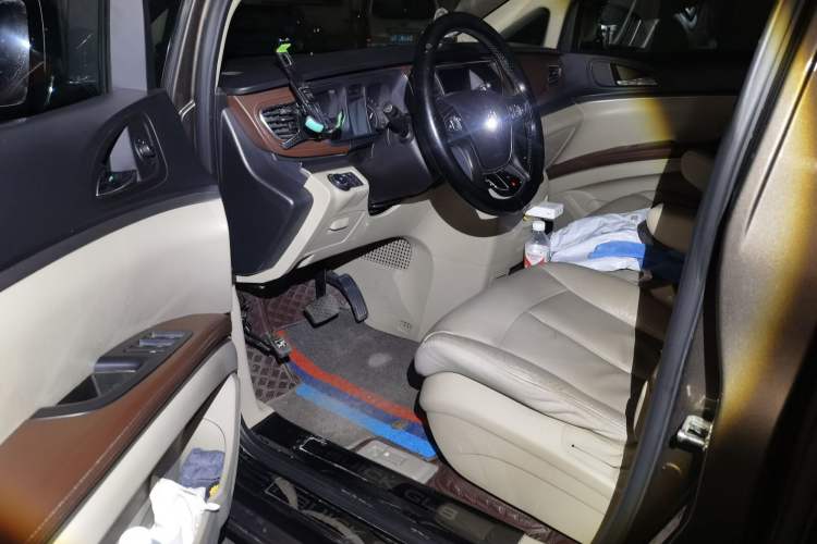 Used Buick GL8 2017 25S Luxury Version China V Standard
