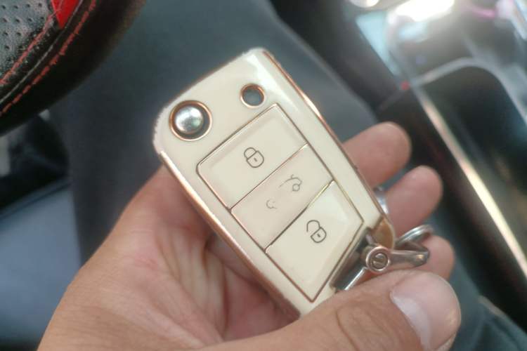 Used Volkswagen T-ROC 2020 280TSI DSG Two-Wheel Drive Comfort Version