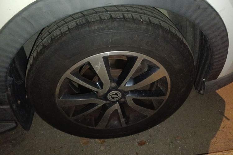 Used Dongfeng Fengon 580 2016 1.5T Manual Luxury Edition
