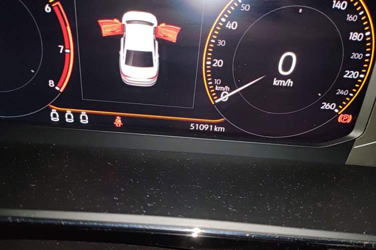 Used Volkswagen Passat 2019 330TSI Luxury Edition China VI Standard