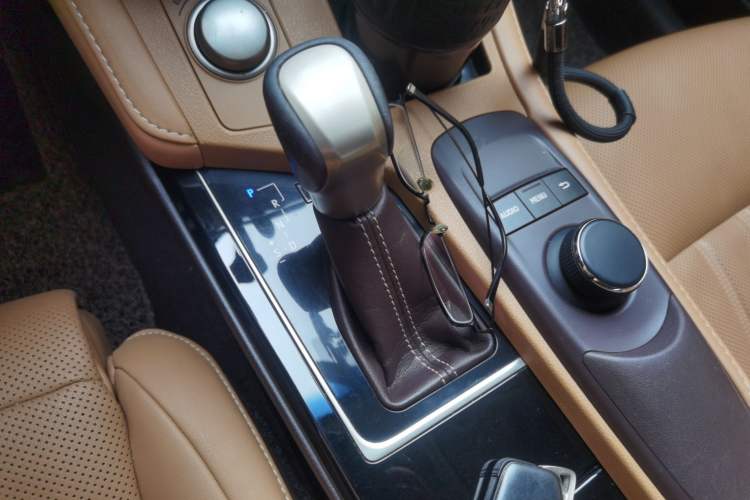 Used Lexus ES 2015 250 Elegant Edition
