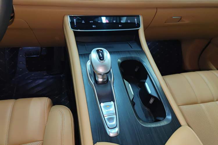 Used VOYAH Dream 2022 0-Carbon Edition Home+ Range Package 605 km